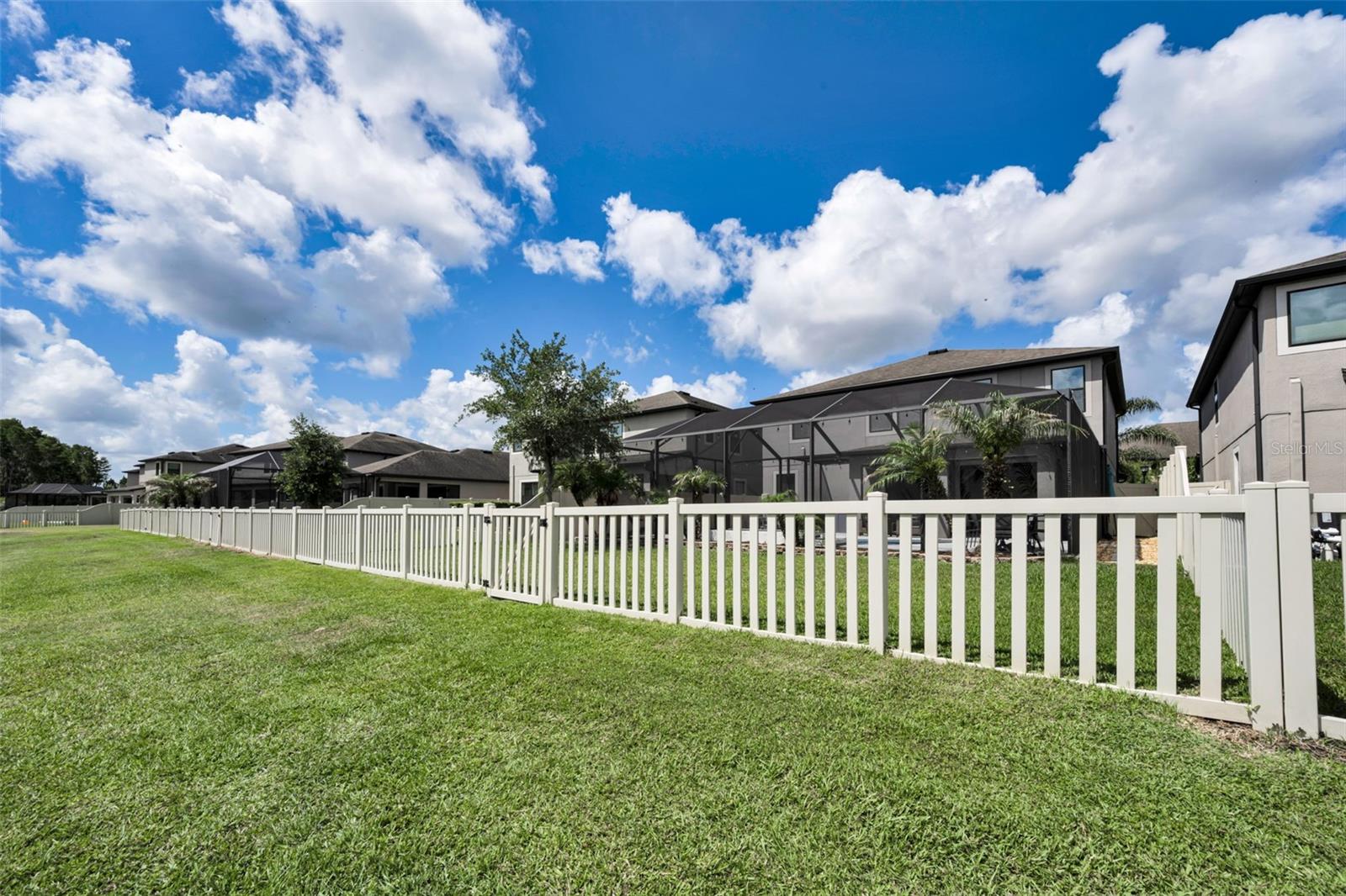 10764 PLEASANT KNOLL DR, TAMPA, FL, 33647