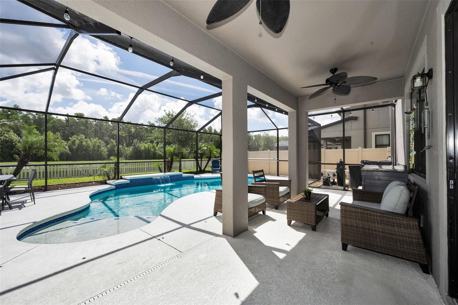 10764 PLEASANT KNOLL DR, TAMPA, FL, 33647