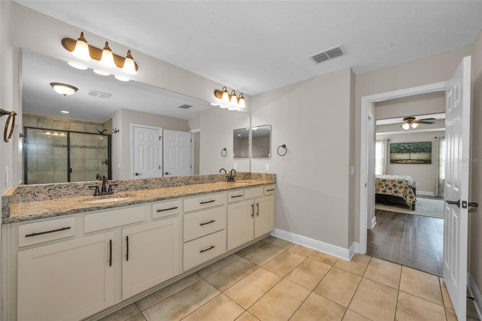 10764 PLEASANT KNOLL DR, TAMPA, FL, 33647