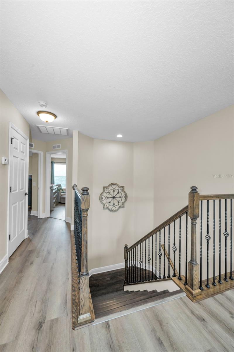 10764 PLEASANT KNOLL DR, TAMPA, FL, 33647