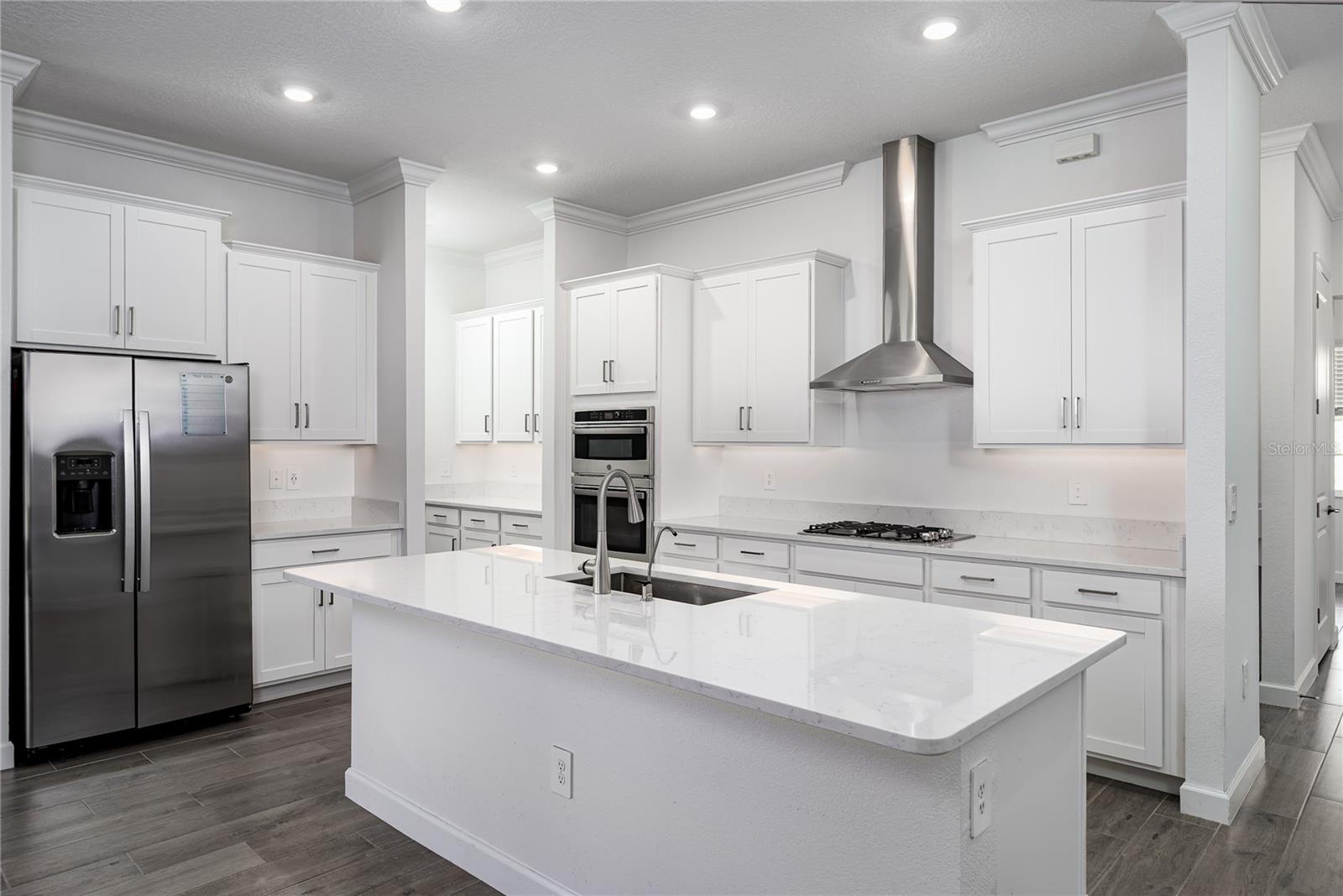17439 HOLLY WELL AVE, WIMAUMA, FL, 33598