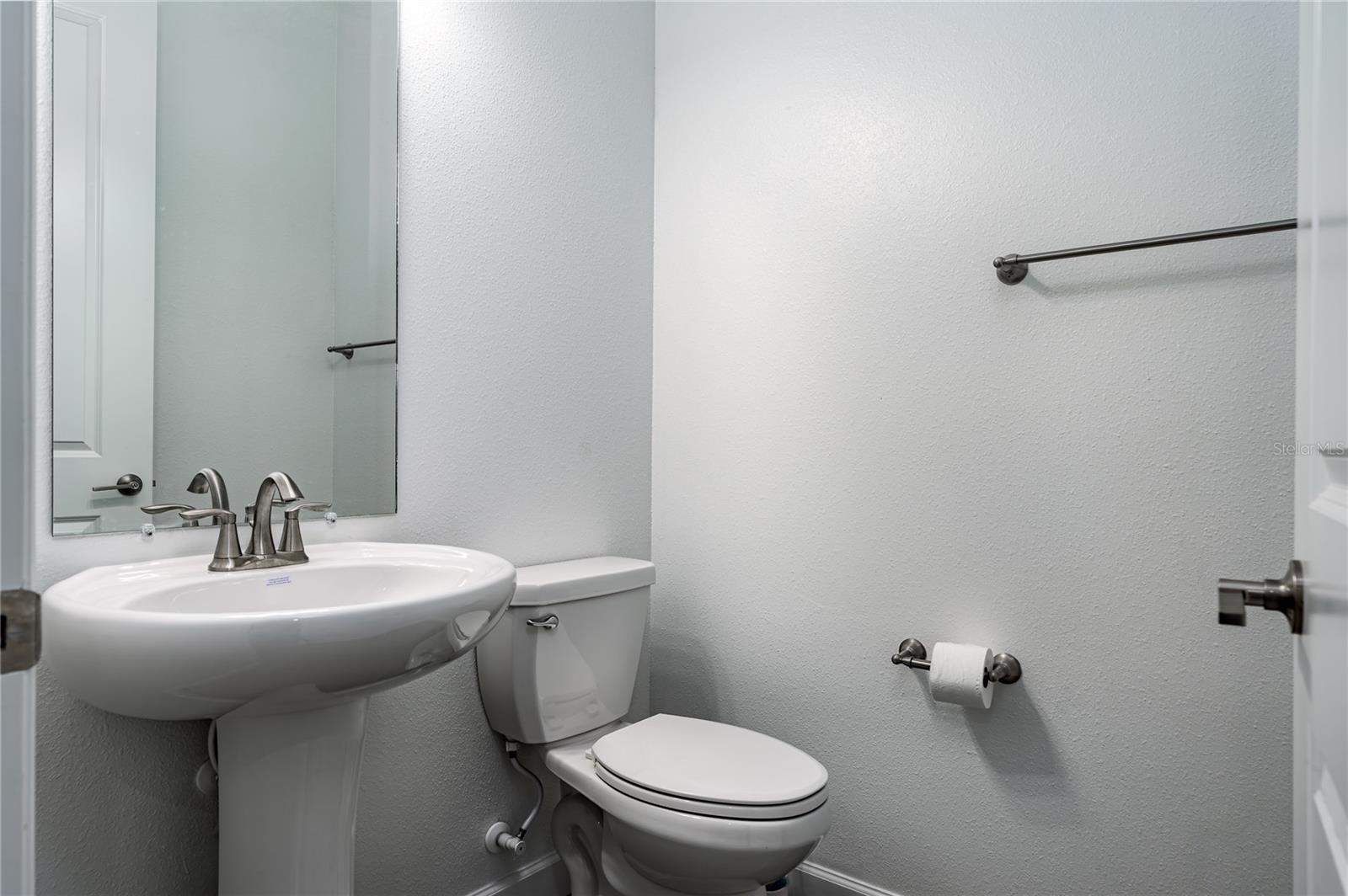 17439 HOLLY WELL AVE, WIMAUMA, FL, 33598