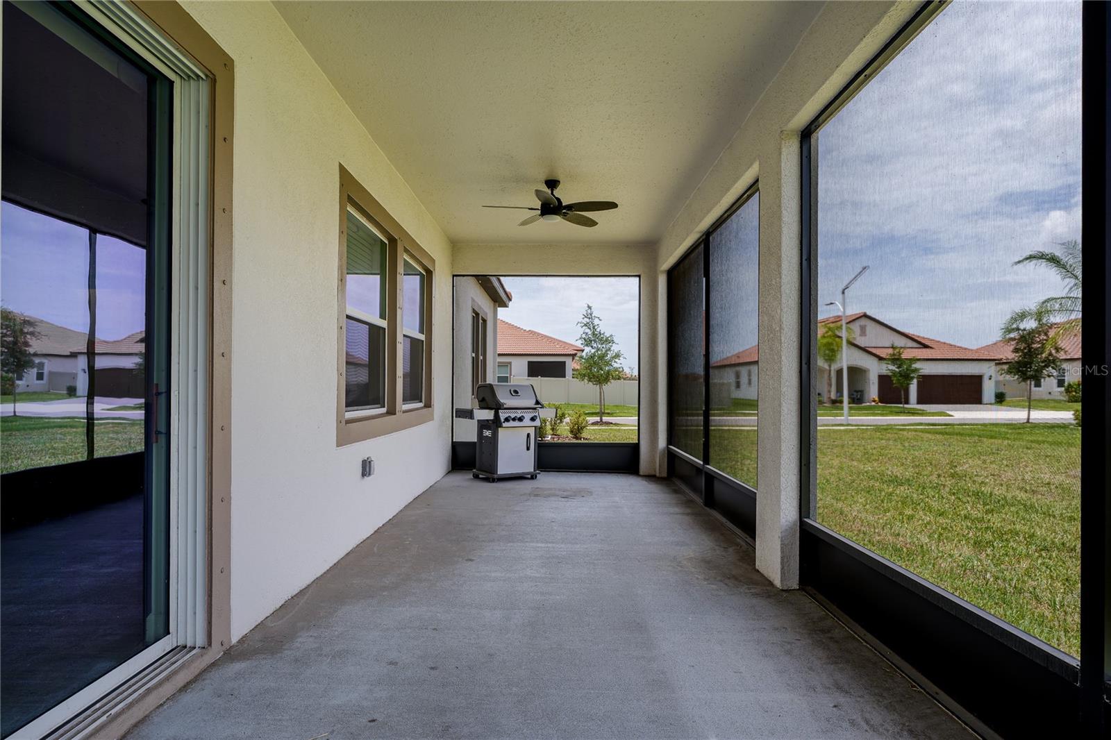 17439 HOLLY WELL AVE, WIMAUMA, FL, 33598