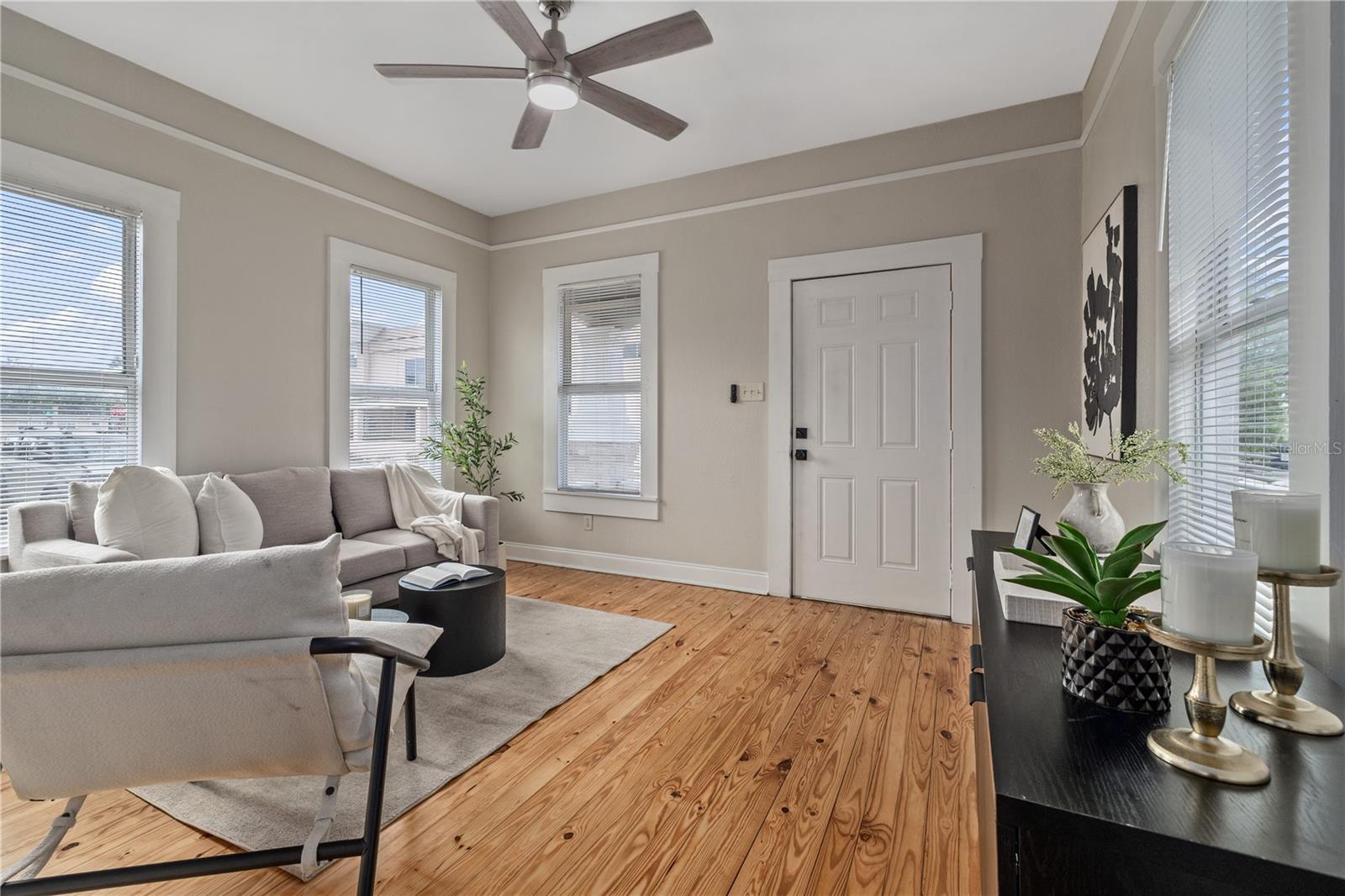 2506 1/2 E COLUMBUS DR, TAMPA, FL, 33605