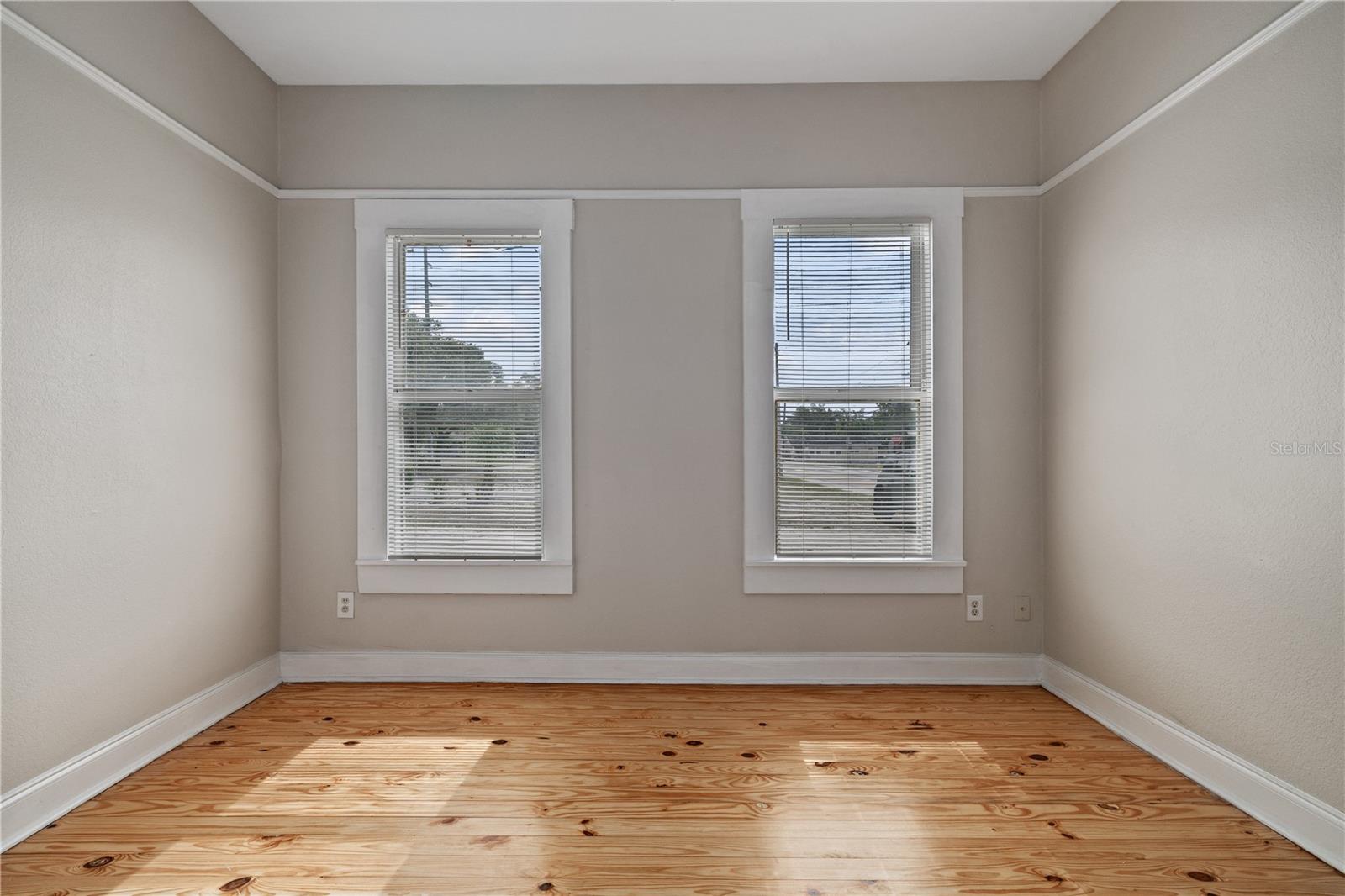 2506 1/2 E COLUMBUS DR, TAMPA, FL, 33605
