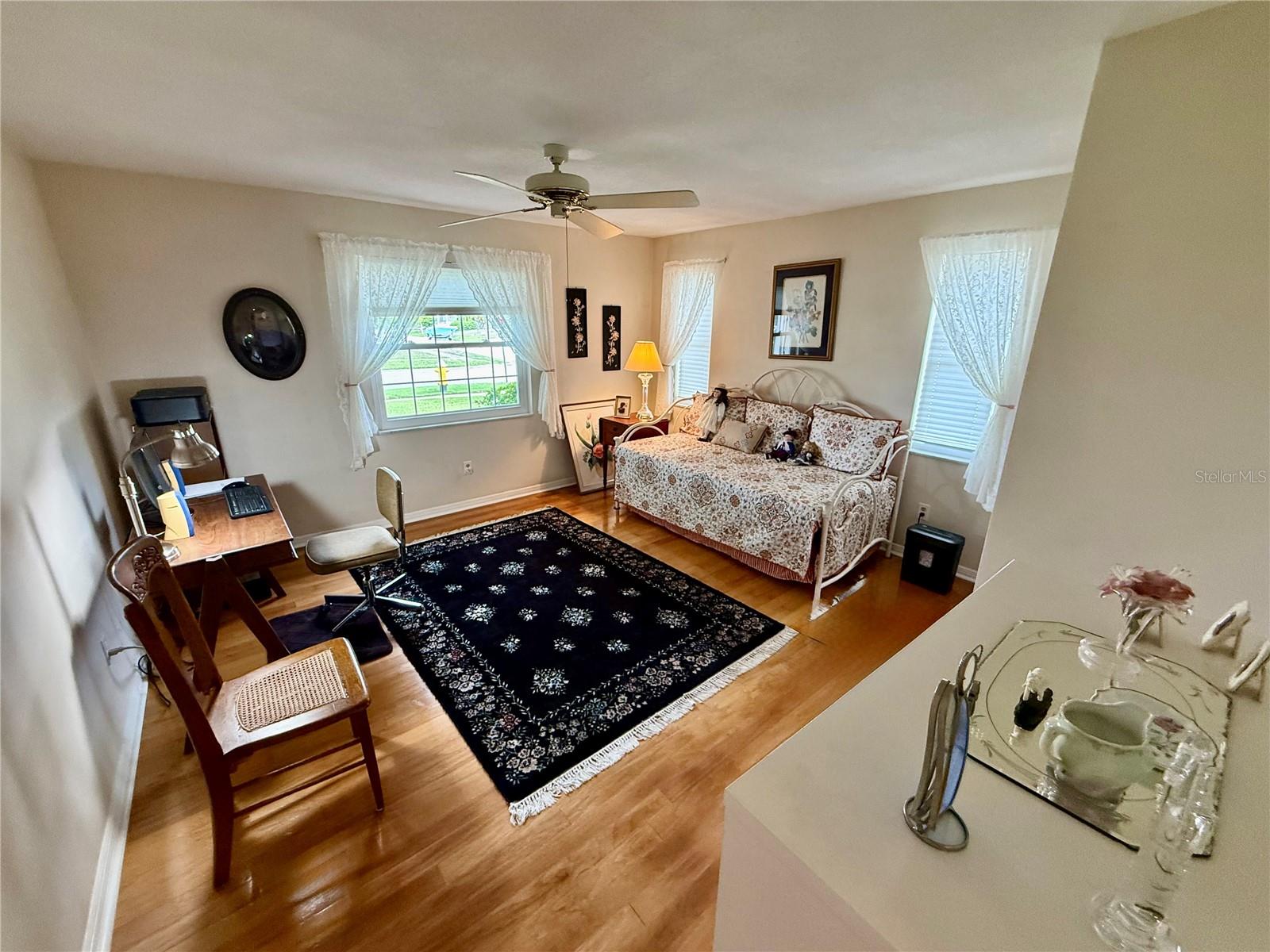 1853 PARADISE LN, CLEARWATER, FL, 33756