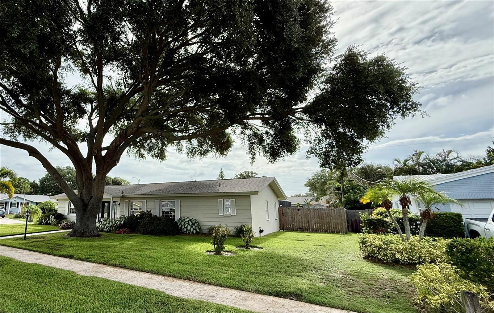1853 PARADISE LN, CLEARWATER, FL, 33756