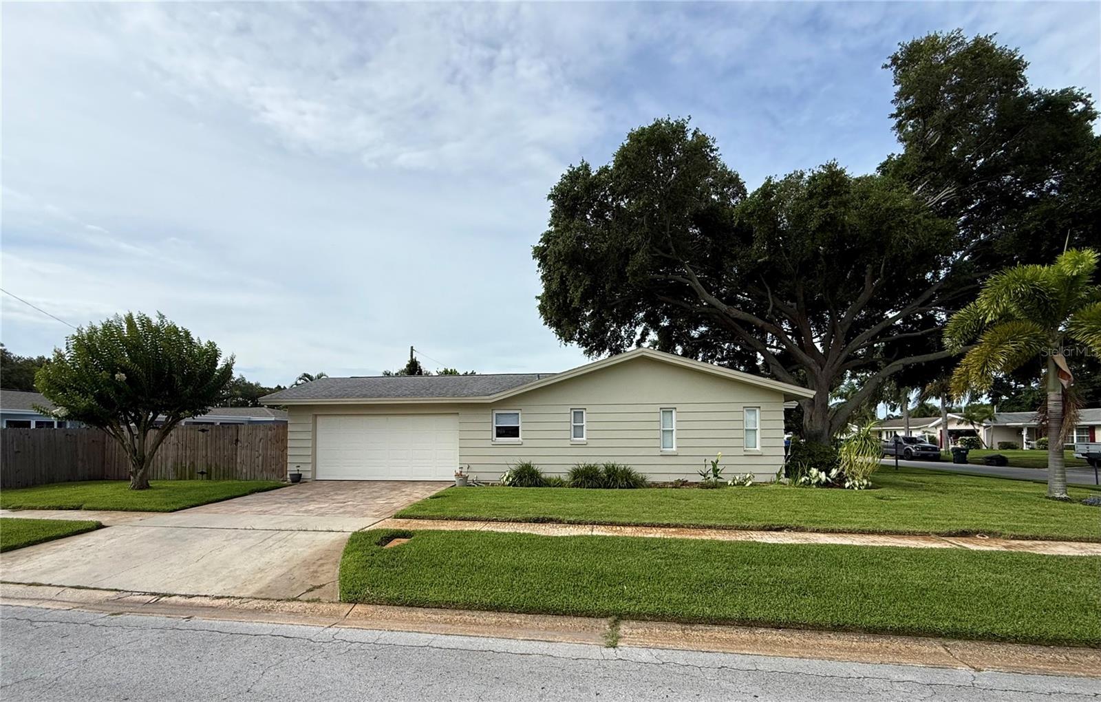 1853 PARADISE LN, CLEARWATER, FL, 33756