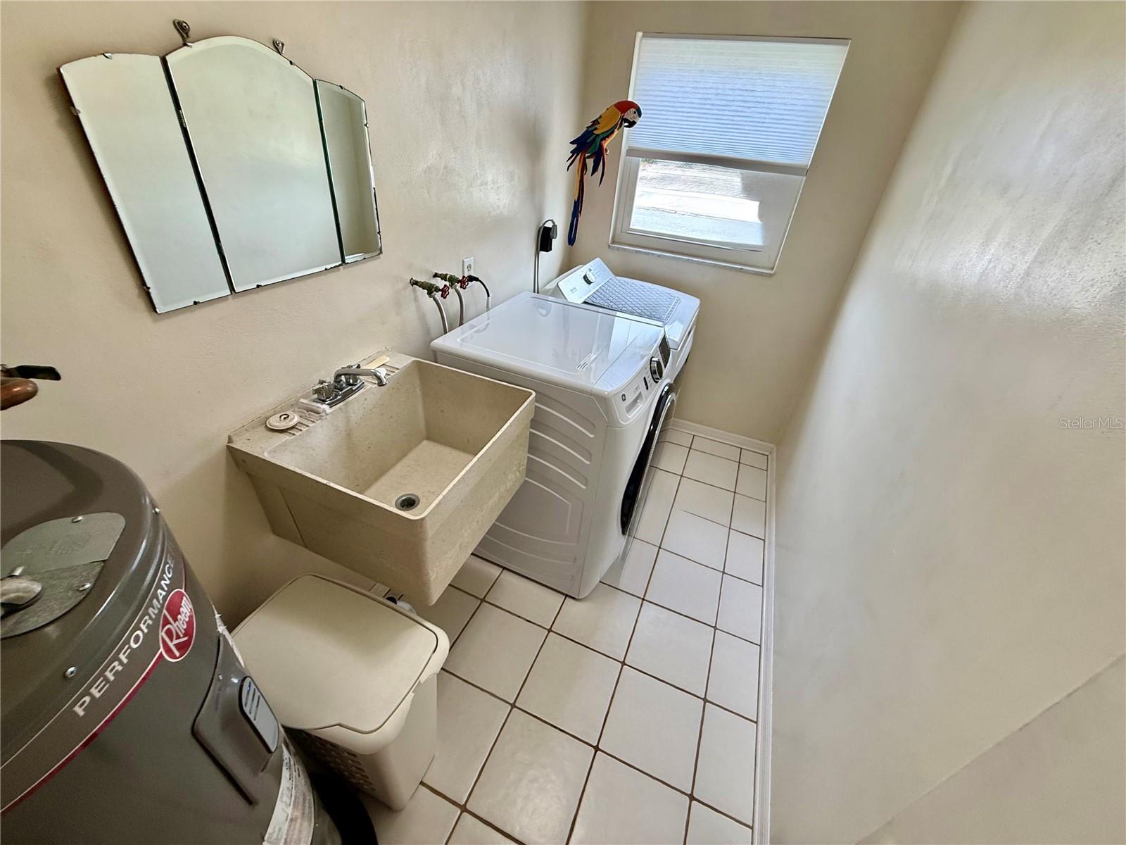 1853 PARADISE LN, CLEARWATER, FL, 33756