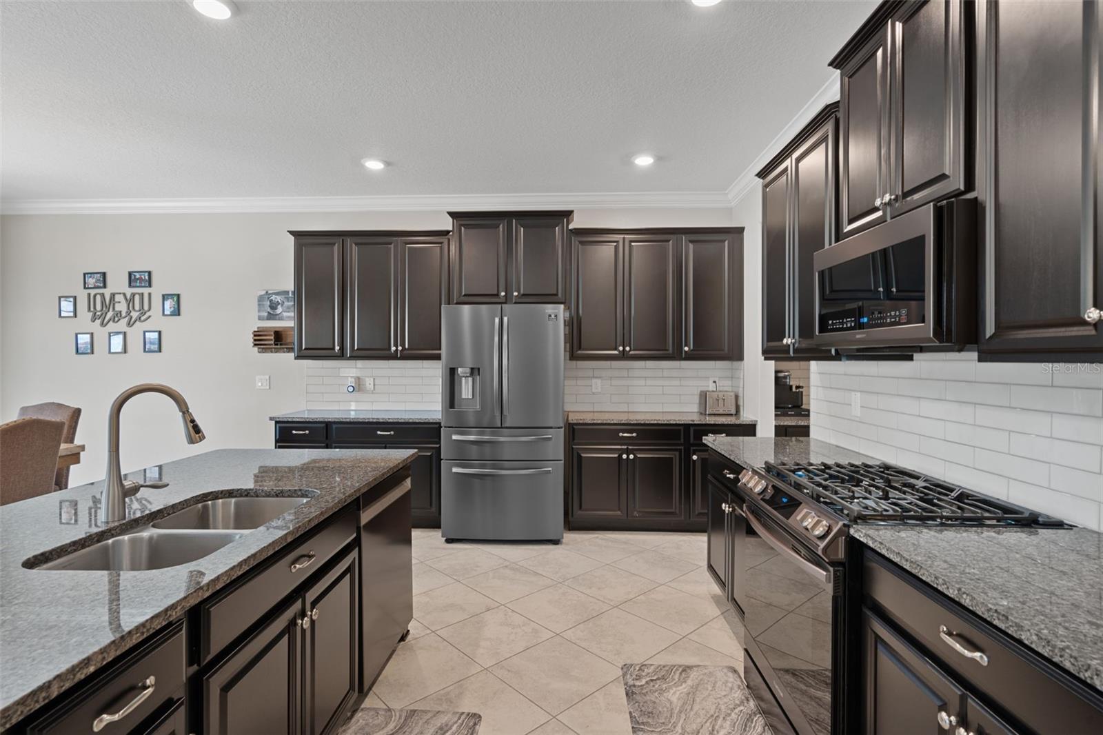 8755 FLOURISH DR, LAND O LAKES, FL, 34637