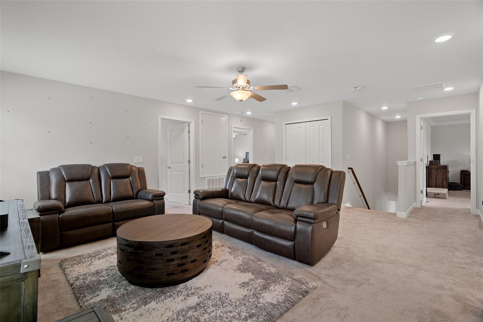 8755 FLOURISH DR, LAND O LAKES, FL, 34637