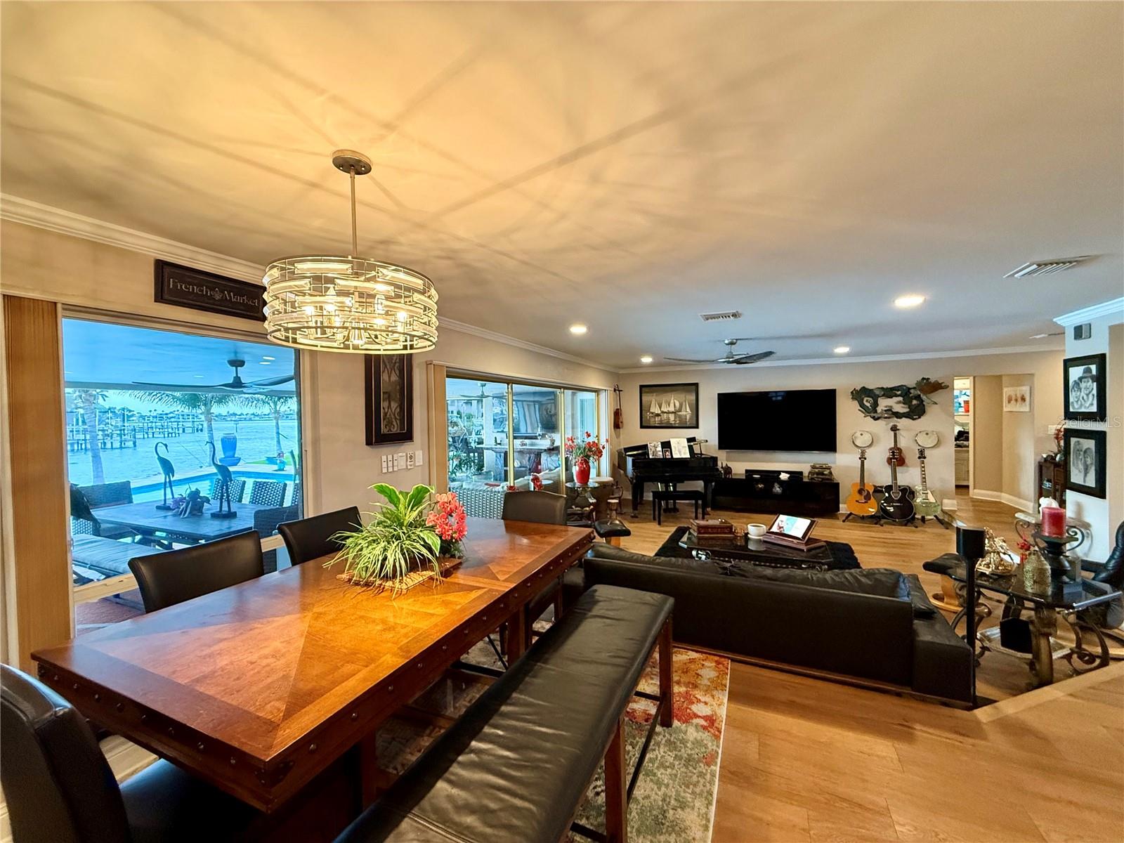 454 1ST ST W, TIERRA VERDE, FL, 33715