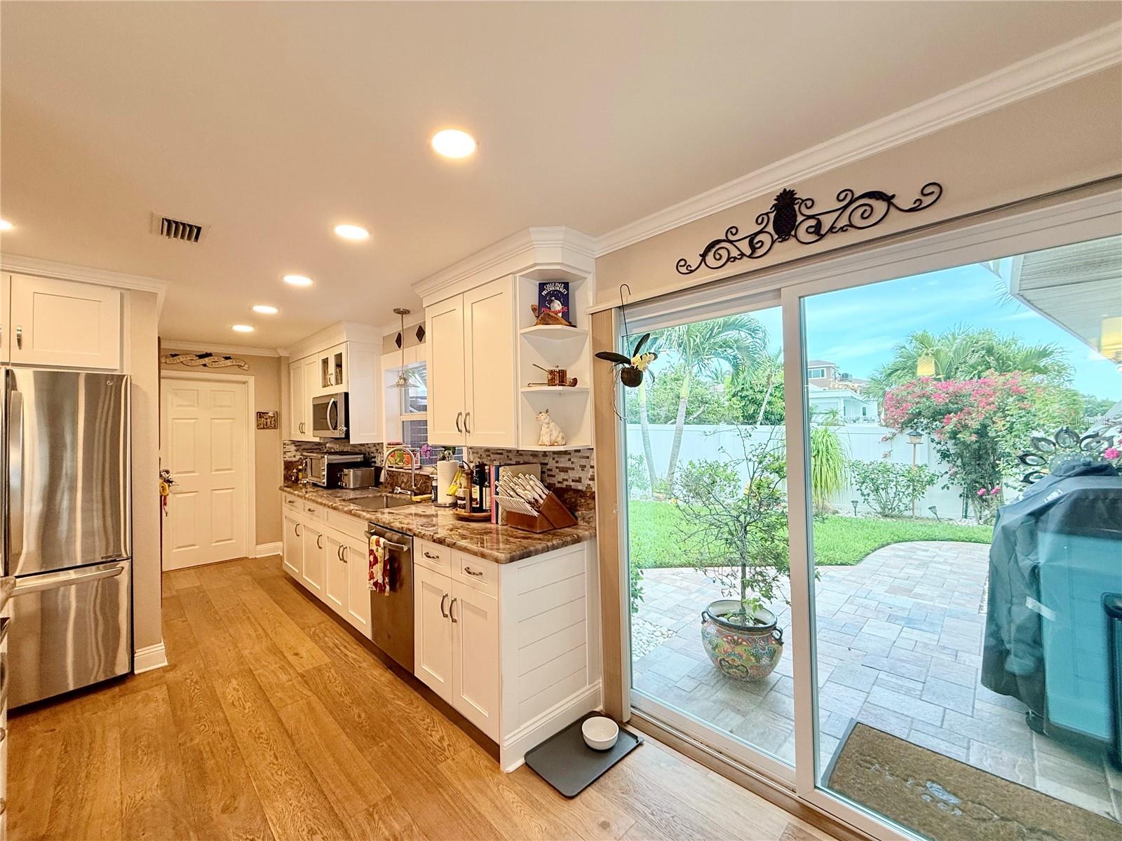 454 1ST ST W, TIERRA VERDE, FL, 33715
