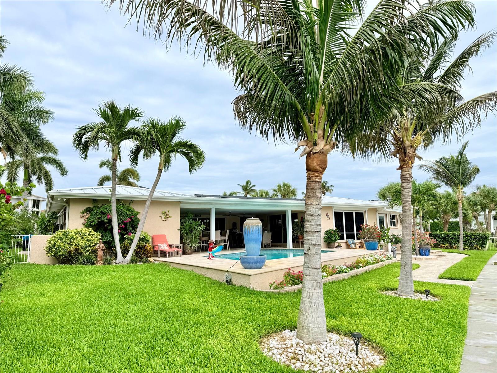454 1ST ST W, TIERRA VERDE, FL, 33715