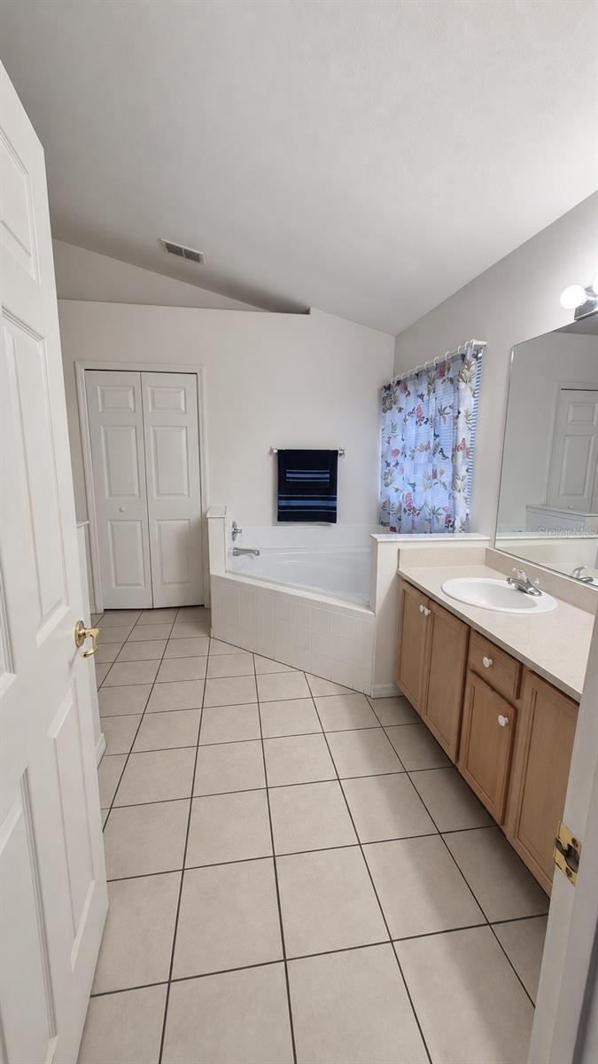121 S ROMA WAY, KISSIMMEE, FL, 34746