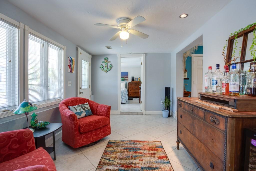 2100 8TH AVE SW, LARGO, FL, 33770