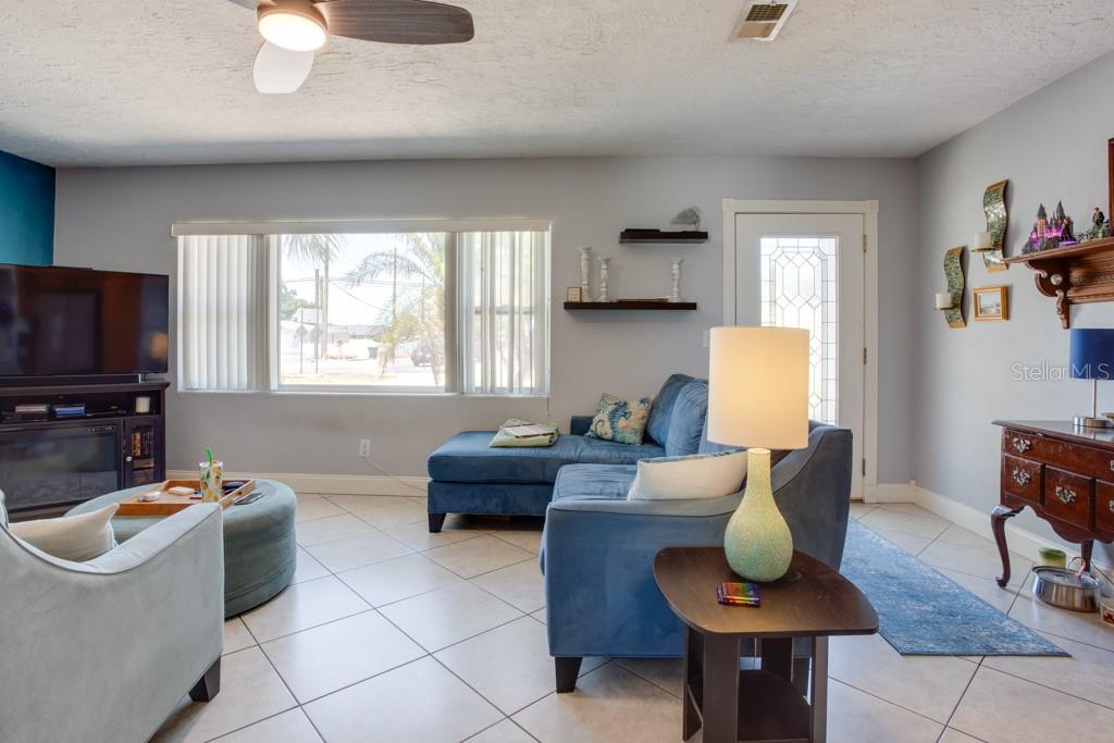 2100 8TH AVE SW, LARGO, FL, 33770
