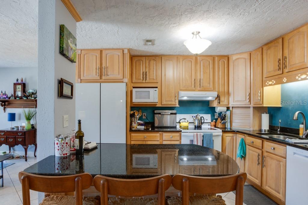 2100 8TH AVE SW, LARGO, FL, 33770
