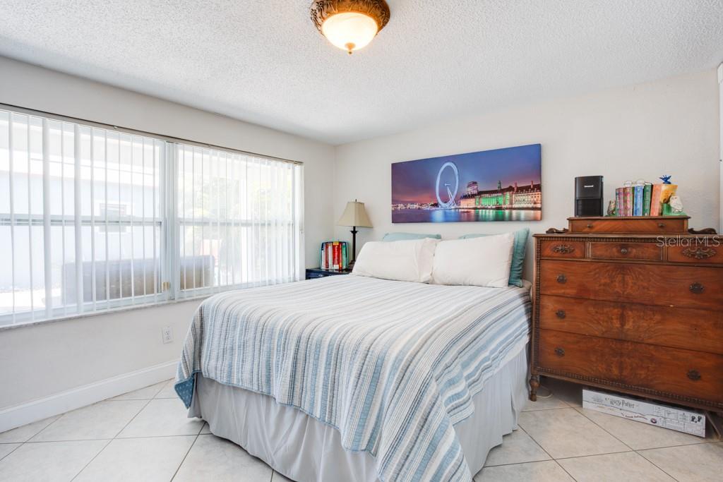 2100 8TH AVE SW, LARGO, FL, 33770