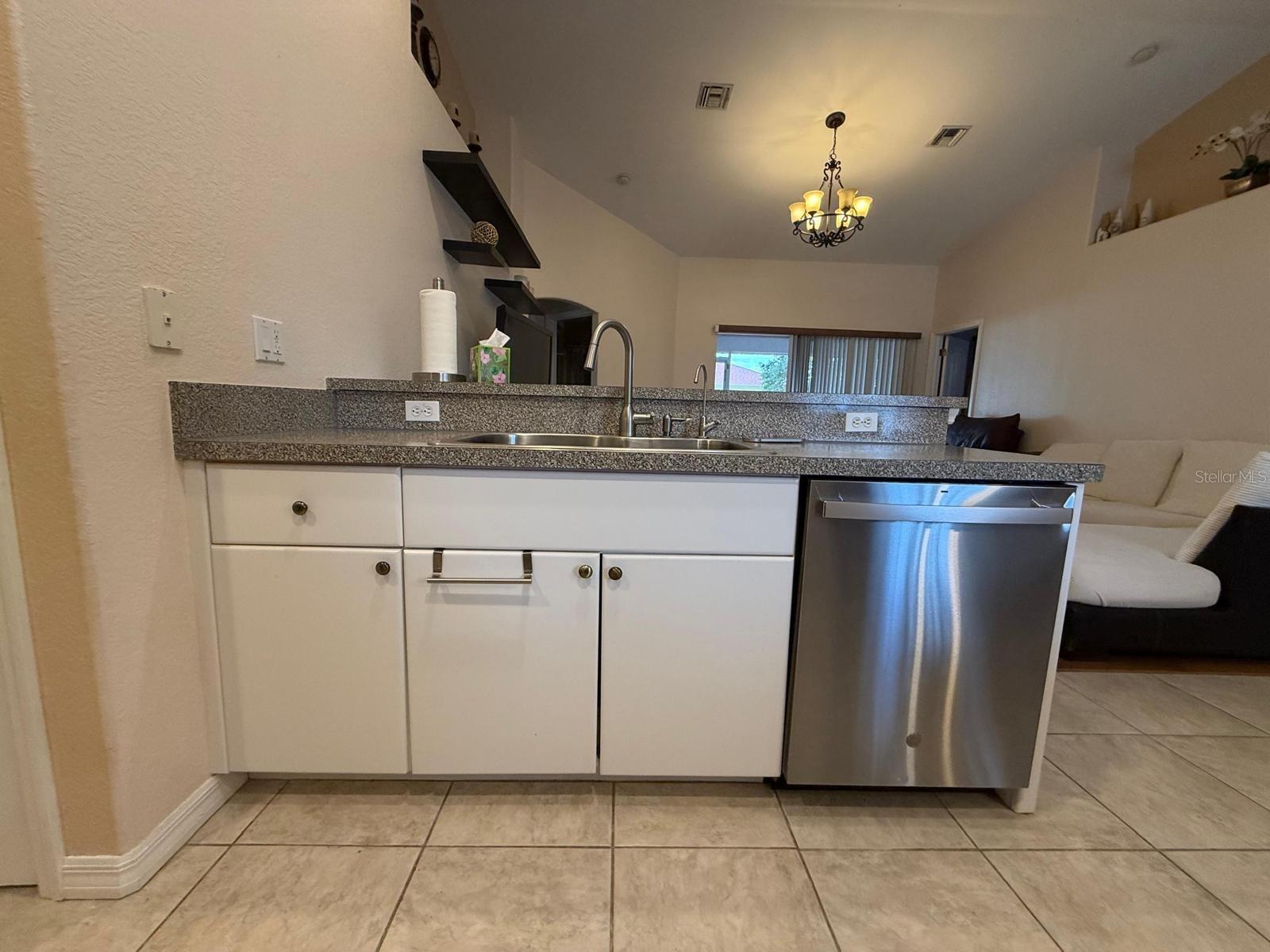 2204 SPARKLE LN, NORTH PORT, FL, 34286