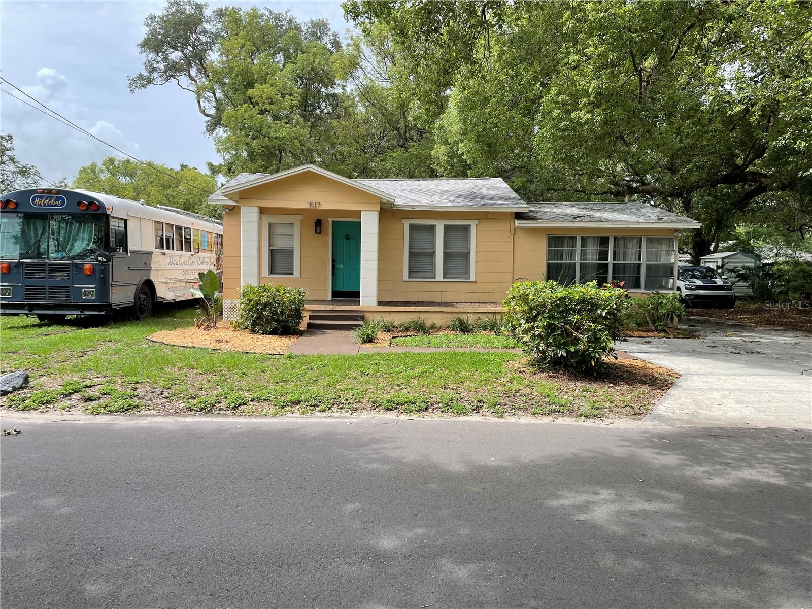 1517 E ELLICOTT ST, TAMPA, FL, 33610