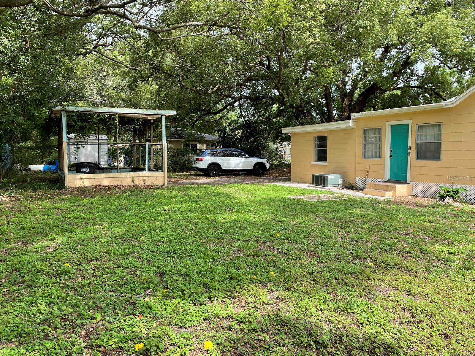 1517 E ELLICOTT ST, TAMPA, FL, 33610