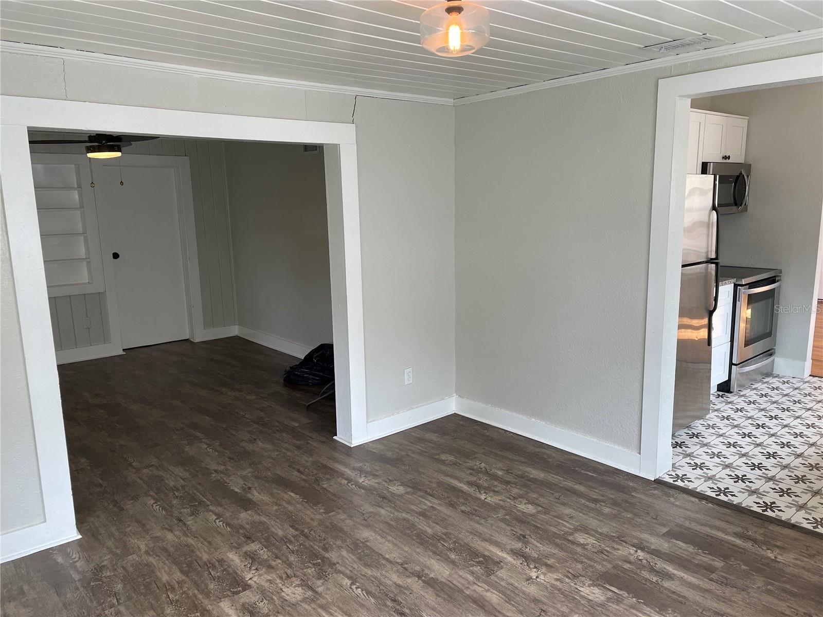 1517 E ELLICOTT ST, TAMPA, FL, 33610