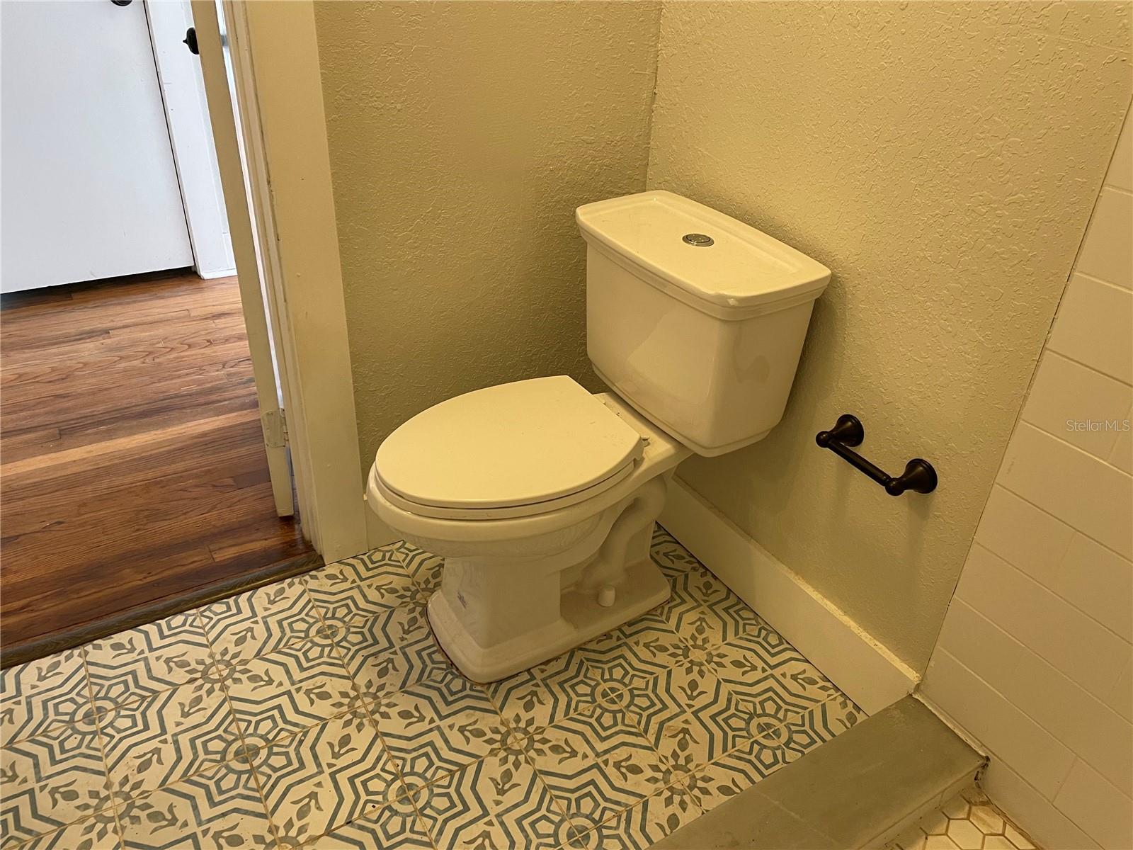 1517 E ELLICOTT ST, TAMPA, FL, 33610