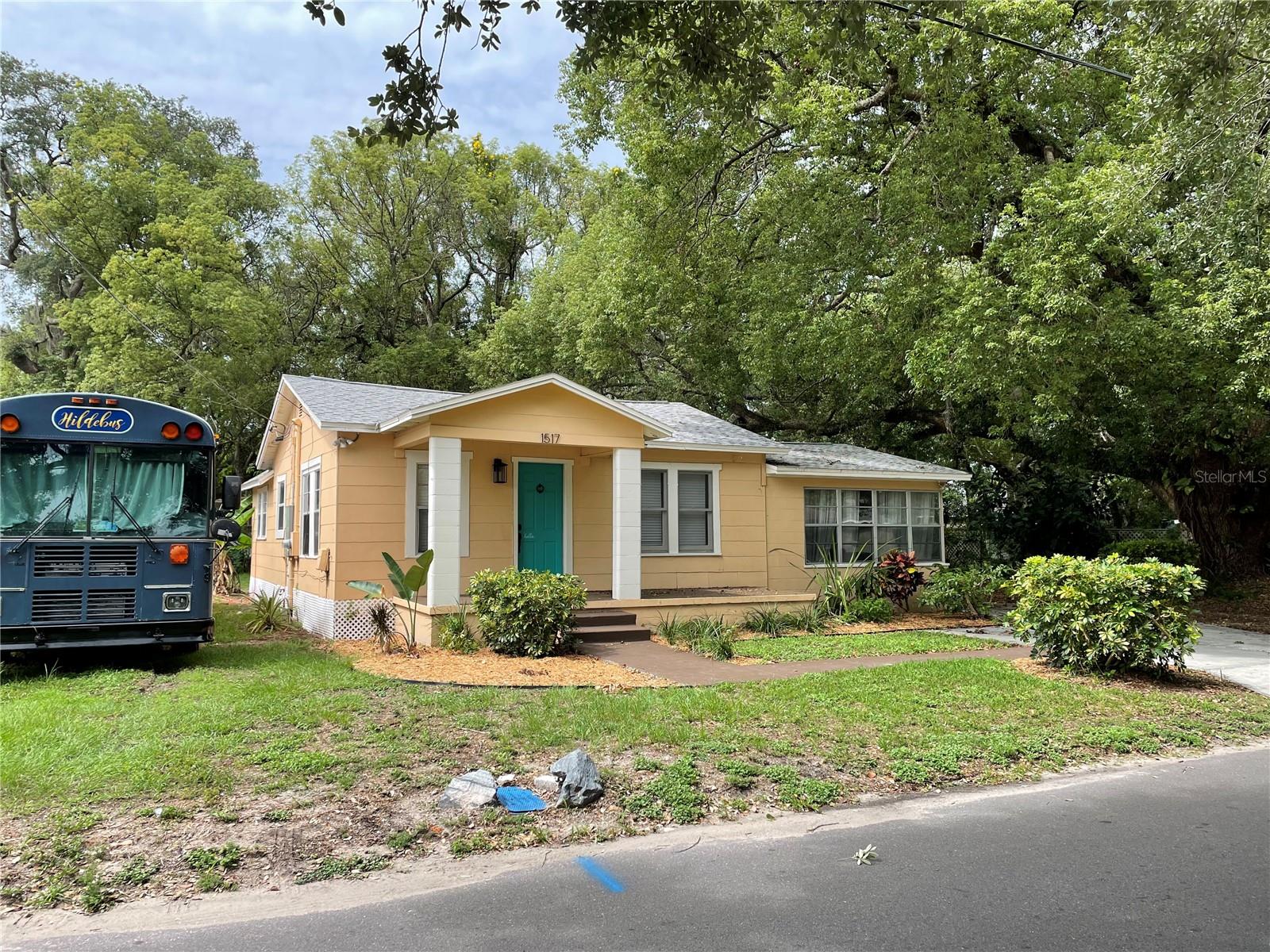 1517 E ELLICOTT ST, TAMPA, FL, 33610