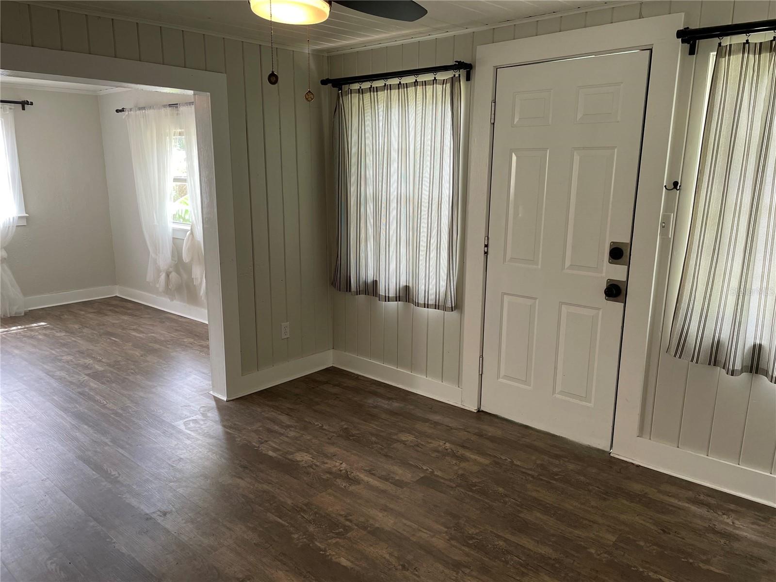 1517 E ELLICOTT ST, TAMPA, FL, 33610