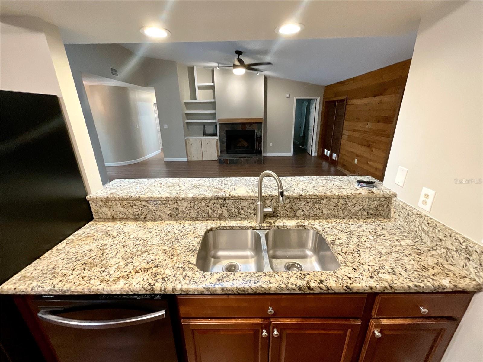 2468 GULFBREEZE CIR, PALM HARBOR, FL, 34683