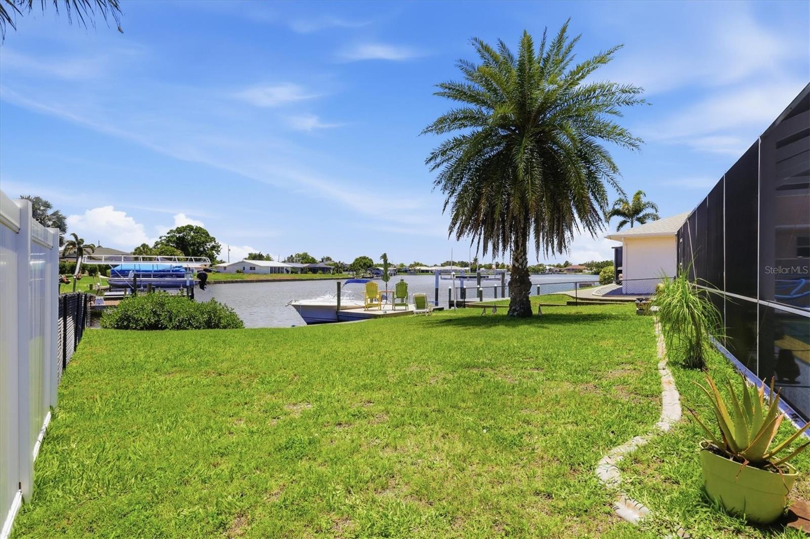 201 E TARPON BLVD NW, PORT CHARLOTTE, FL, 33952