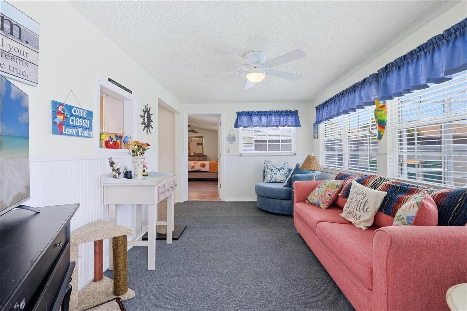 201 E TARPON BLVD NW, PORT CHARLOTTE, FL, 33952