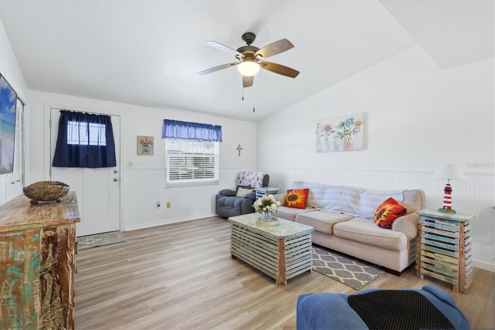 201 E TARPON BLVD NW, PORT CHARLOTTE, FL, 33952