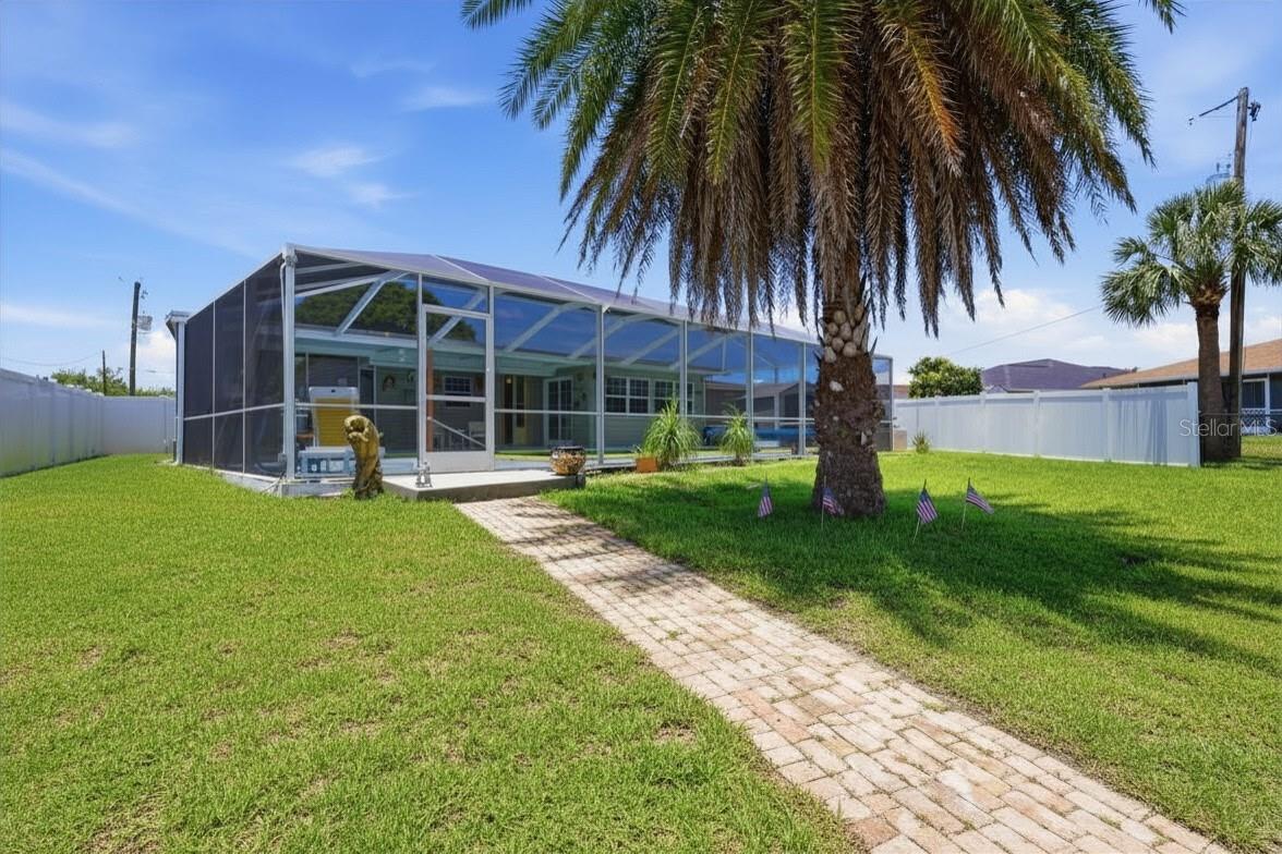 201 E TARPON BLVD NW, PORT CHARLOTTE, FL, 33952