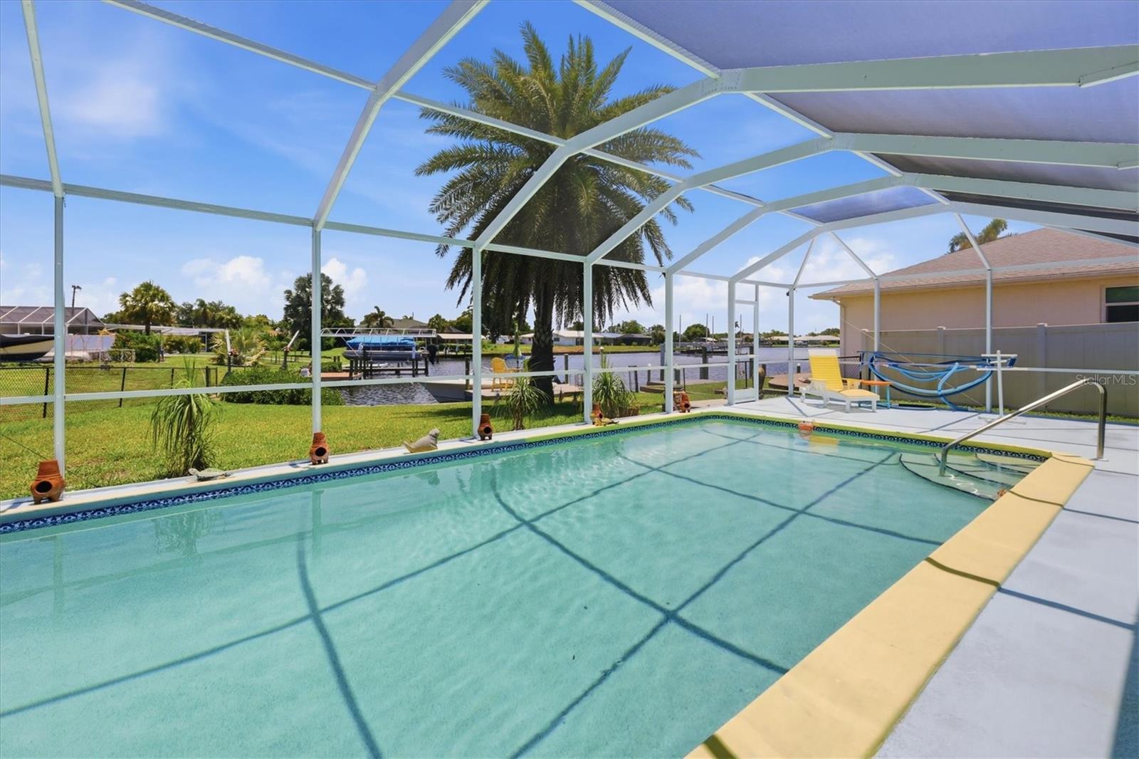201 E TARPON BLVD NW, PORT CHARLOTTE, FL, 33952