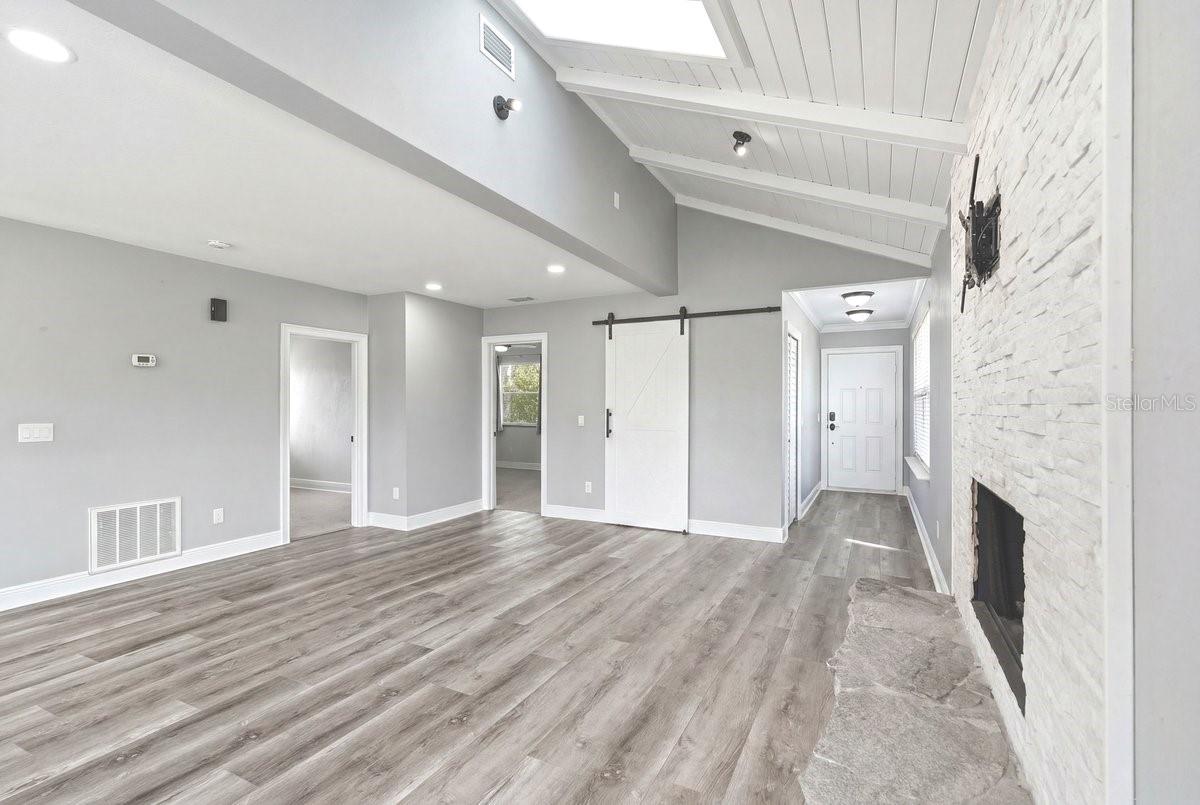 105 MCDONALD ST, SOUTH DAYTONA, FL, 32119