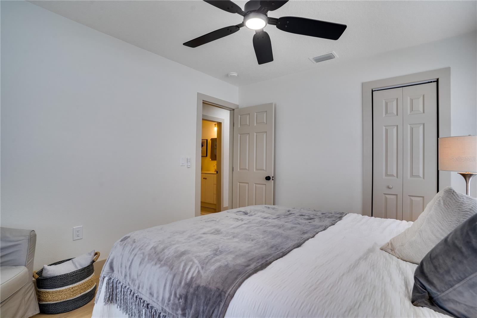 6346 35TH AVE N, ST PETERSBURG, FL, 33710