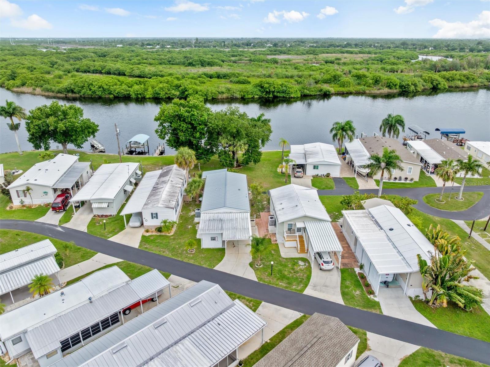 8320 RIVERSIDE DR #99, PUNTA GORDA, FL, 33982