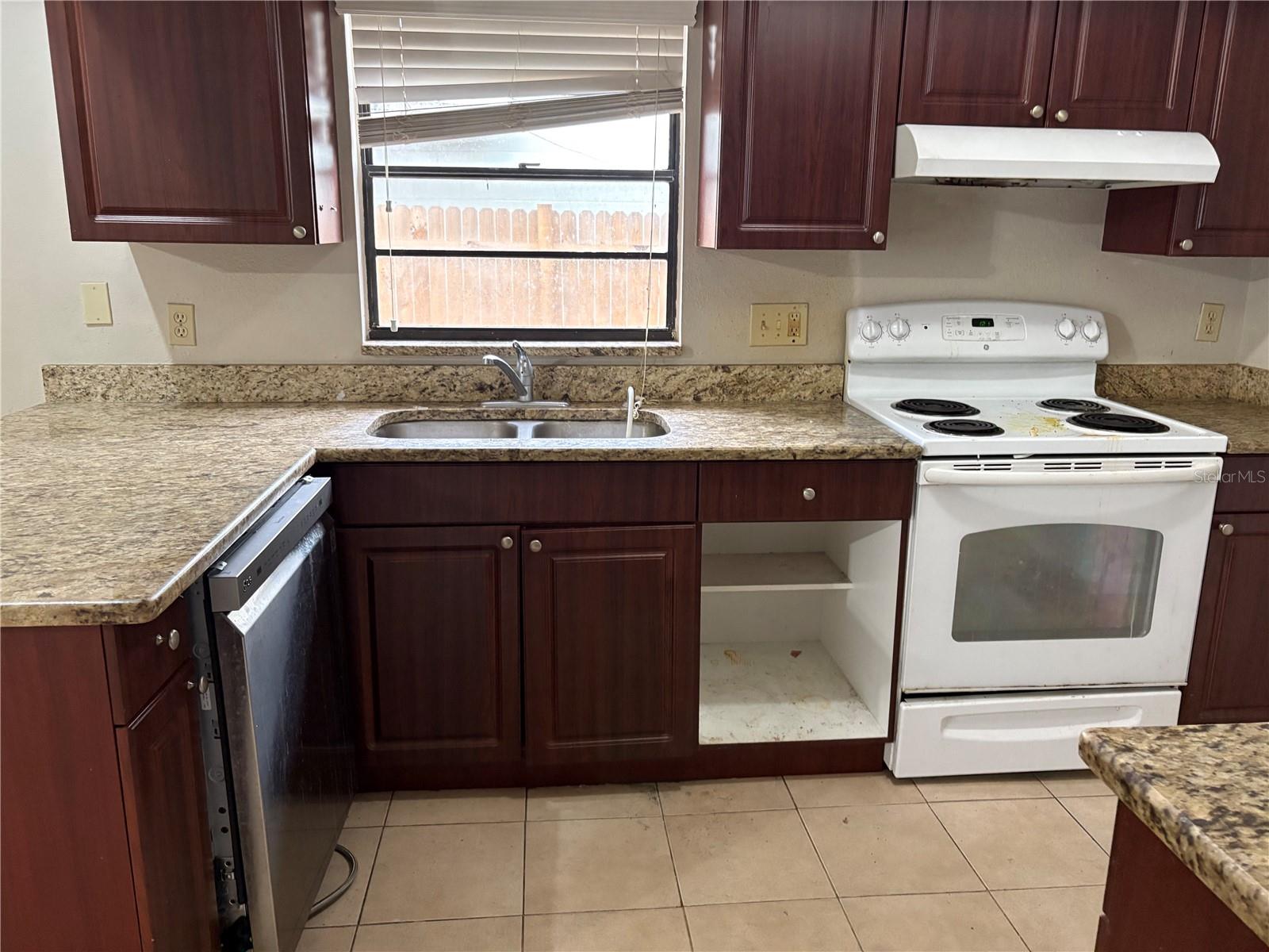 524 WYNNWOOD DR, BRANDON, FL, 33511