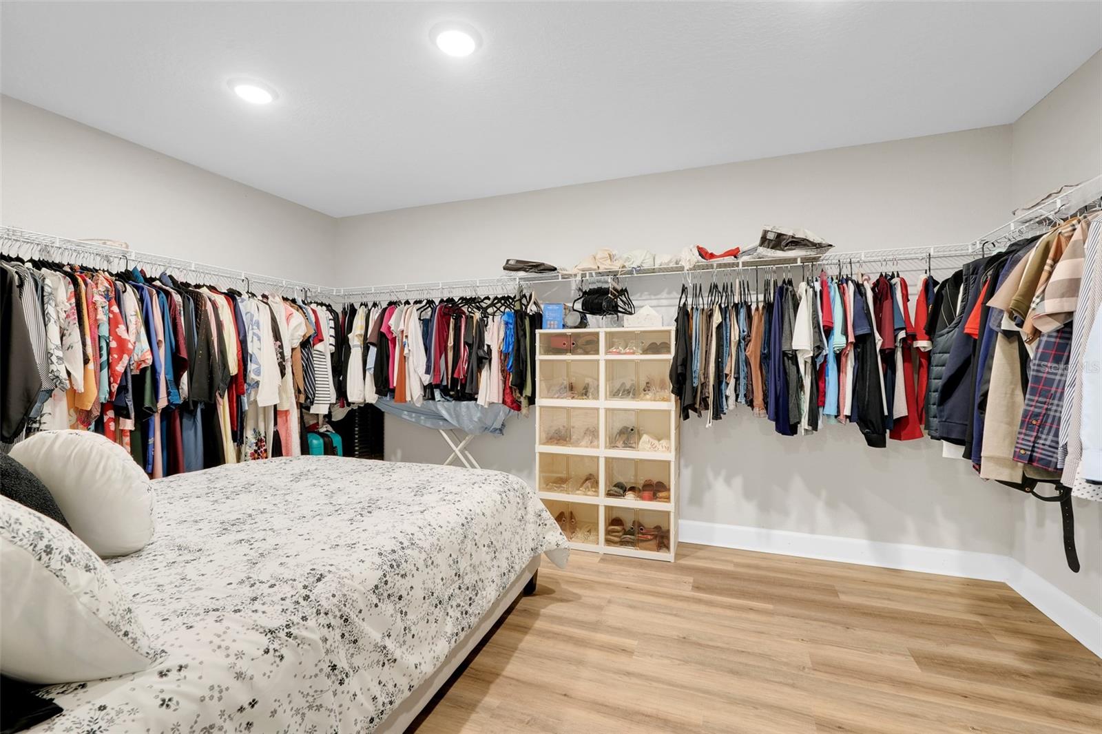 10169 SPRING LAKE DR, CLERMONT, FL, 34711