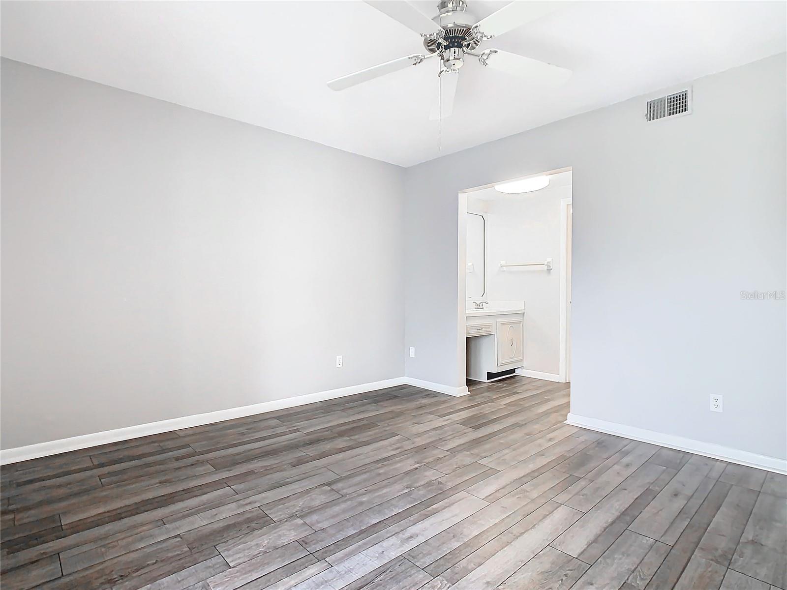 1130 N LAKE PARKER AVE #A302, LAKELAND, FL, 33805