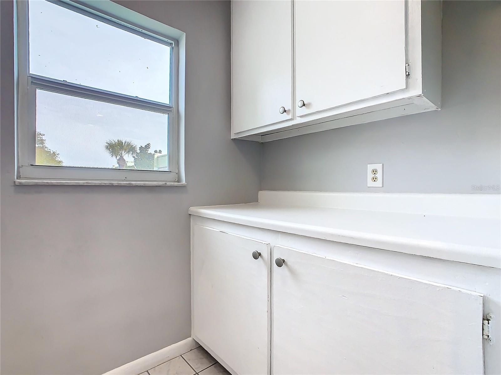 1130 N LAKE PARKER AVE #A302, LAKELAND, FL, 33805