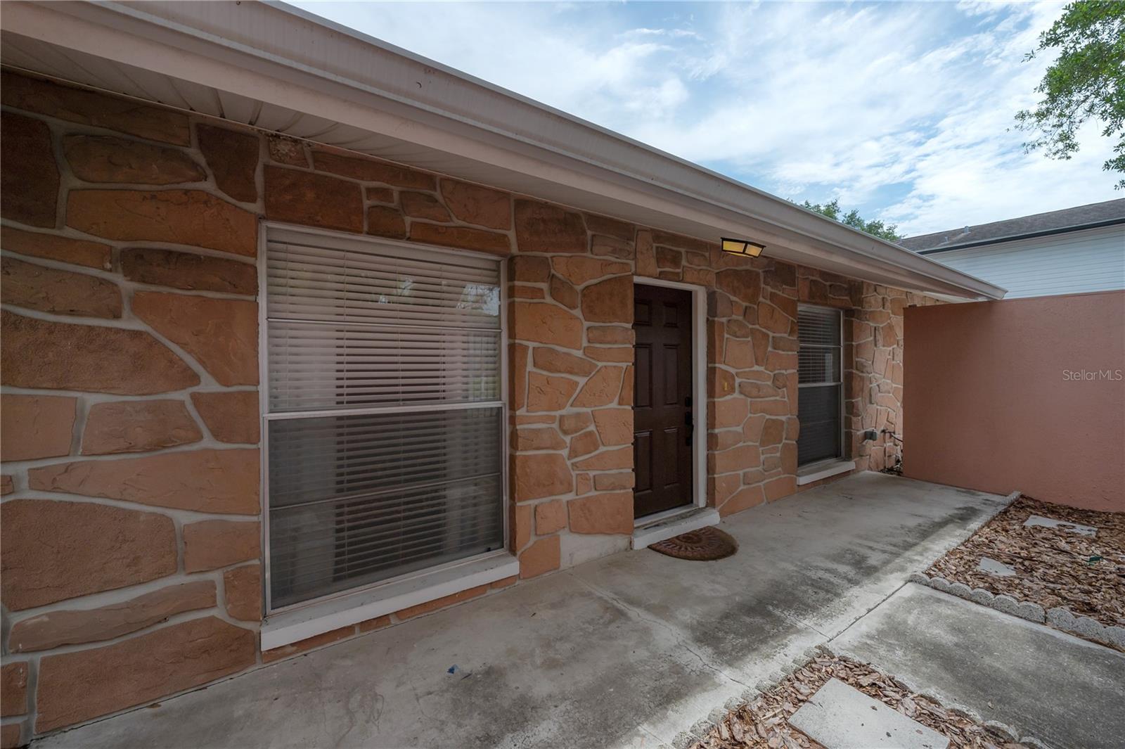 8235 VASSAR CIR, TAMPA, FL, 33634