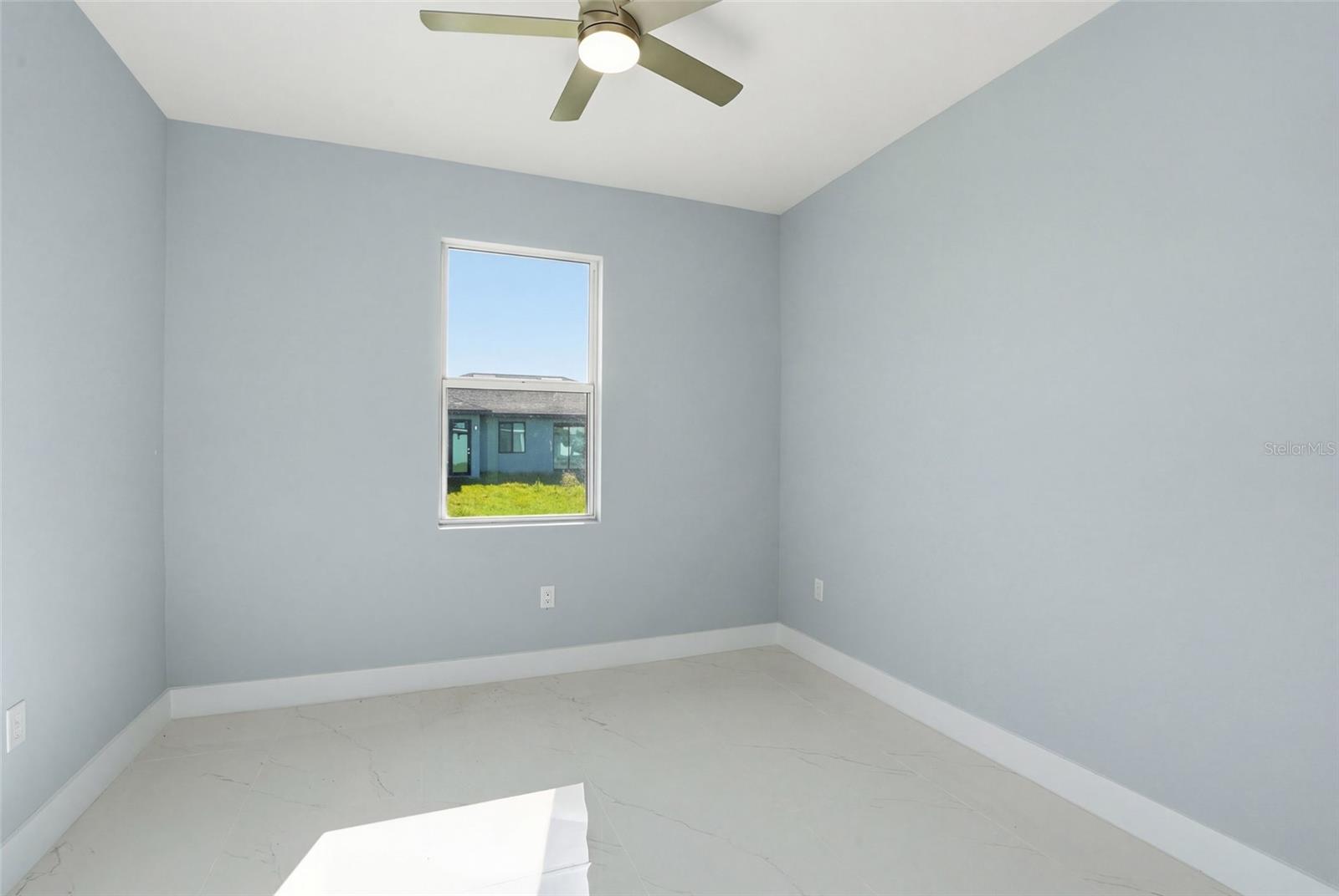 429 PALMYRA AVE, LEHIGH ACRES, FL, 33974