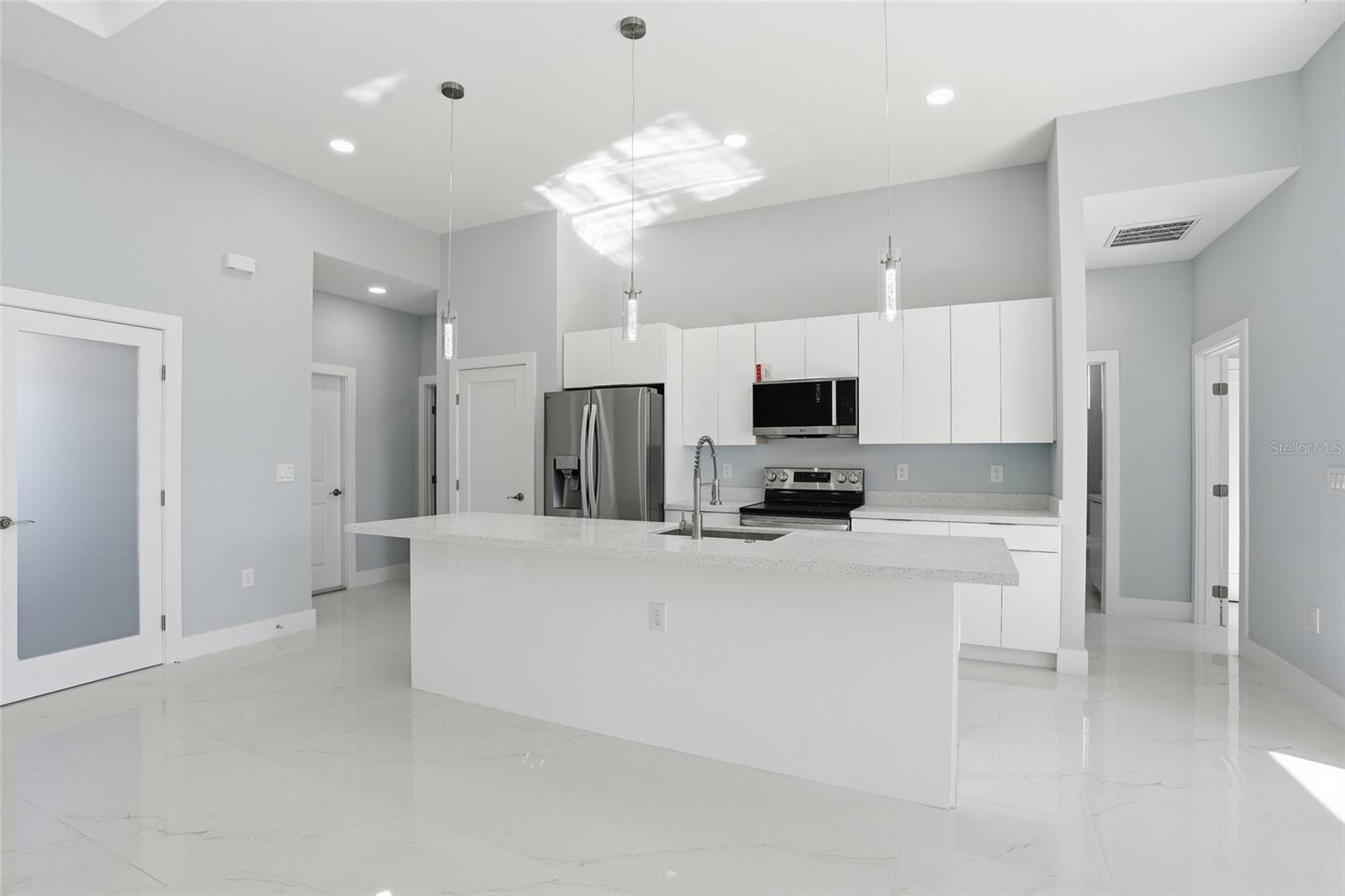 429 PALMYRA AVE, LEHIGH ACRES, FL, 33974
