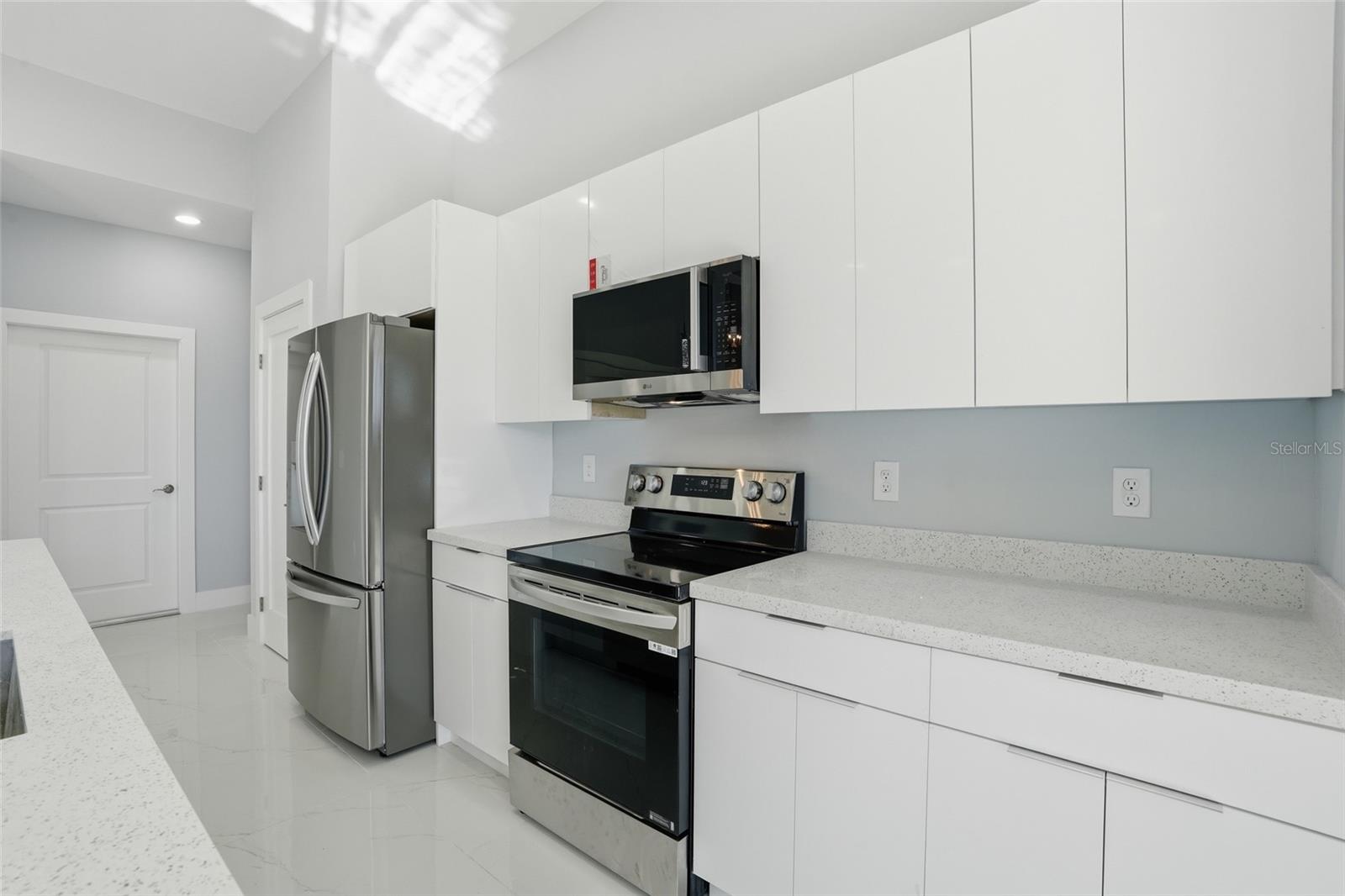 429 PALMYRA AVE, LEHIGH ACRES, FL, 33974