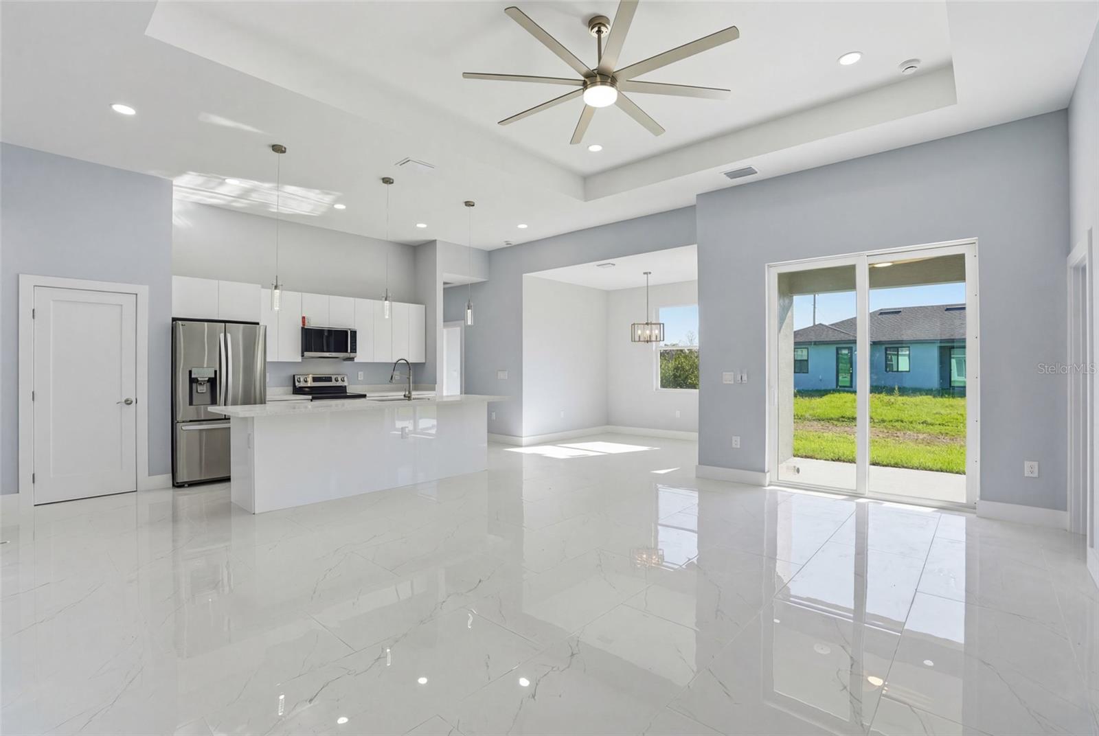 429 PALMYRA AVE, LEHIGH ACRES, FL, 33974