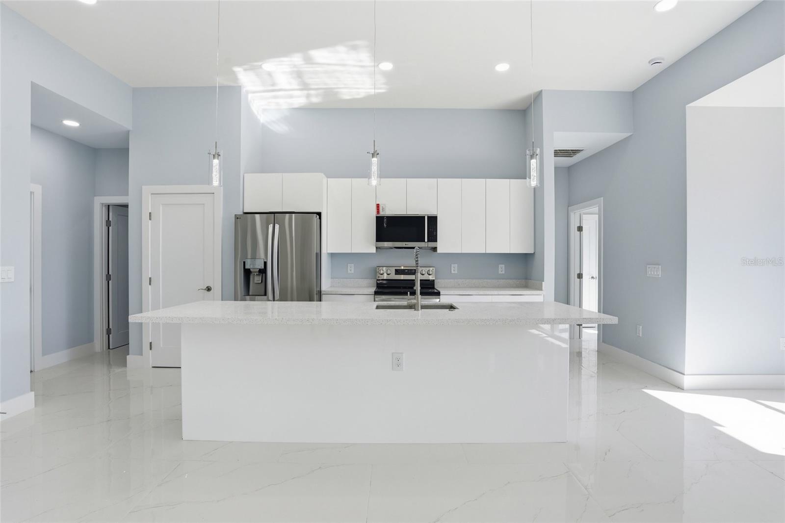 429 PALMYRA AVE, LEHIGH ACRES, FL, 33974