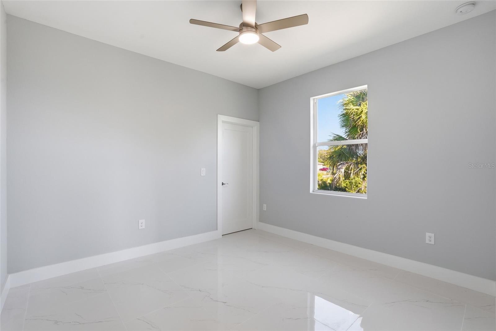 429 PALMYRA AVE, LEHIGH ACRES, FL, 33974